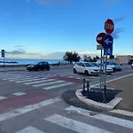 La Chicca Sul Mare Case de vacanță